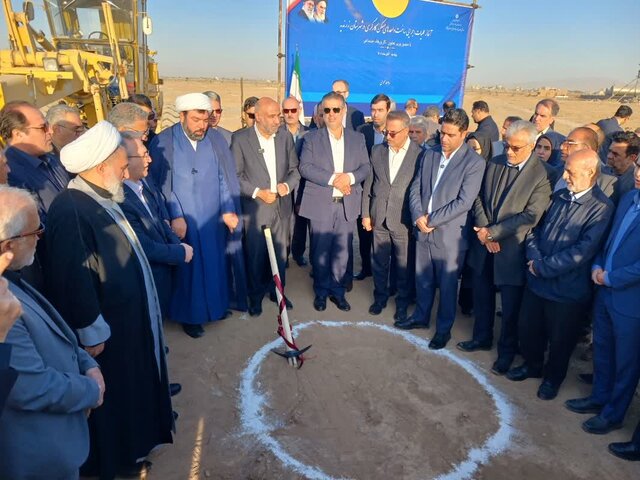 وزیر تعاون: تأمین مسکن کارگری، عامل ماندگاری نیروی کار در استانهای صنعتی است 3 وزیر تعاون: تأمین مسکن کارگری، عامل ماندگاری نیروی کار در استانهای صنعتی است