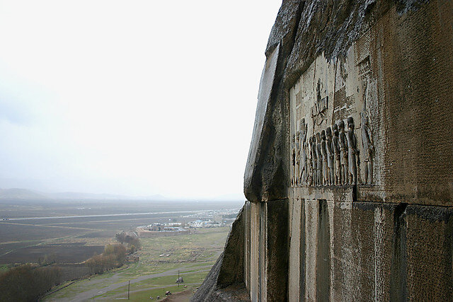 کرمانشاه، کتابِ کامل تاریخ ایران است 1 daa9d8b1d985d8a7d986d8b4d8a7d987d88c daa9d8aad8a7d8a8d990 daa9d8a7d985d984 d8aad8a7d8b1db8cd8ae d8a7db8cd8b1d8a7d986 d8a7d8b3d8aa 69267c36db14a