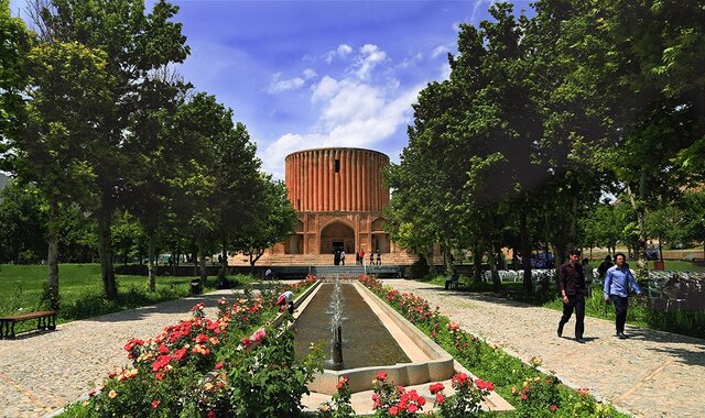 کلات؛ سفری به دل تاریخ و فرهنگ ایران 2 کلات؛ سفری به دل تاریخ و فرهنگ ایران