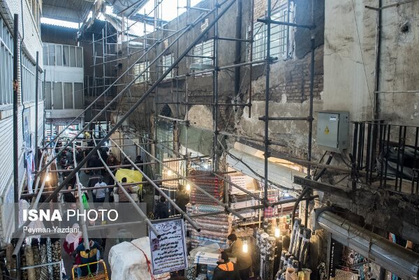 ۱۱ سرای بازار تهران در آستانه «پلمب»/ گازکشی رستورانها در بازار بزرگ، ایمنتر از سیلندرهای LPG 1 dbb1dbb1 d8b3d8b1d8a7db8c d8a8d8a7d8b2d8a7d8b1 d8aad987d8b1d8a7d986 d8afd8b1 d8a2d8b3d8aad8a7d986d987 d9bed984d985d8a8 daafd8a7 692314305c231