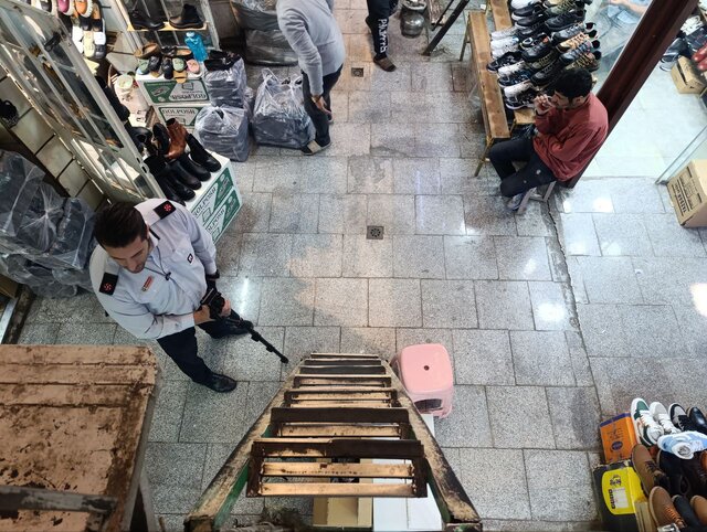 تولیدیها، انبارها و نبود سیستم اعلام و اطفا؛ ترکیب مرگبار بازار تهران 3 تولیدیها، انبارها و نبود سیستم اعلام و اطفا؛ ترکیب مرگبار بازار تهران