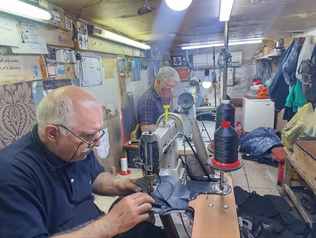 تولیدیها، انبارها و نبود سیستم اعلام و اطفا؛ ترکیب مرگبار بازار تهران 4 تولیدیها، انبارها و نبود سیستم اعلام و اطفا؛ ترکیب مرگبار بازار تهران