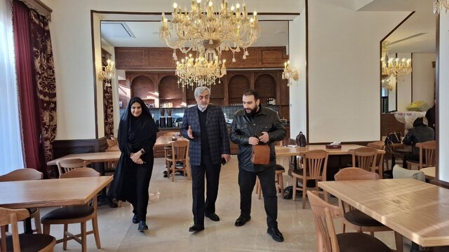 فرماندار رشت: حمایت از سرمایهگذاران حوزه گردشگری موجب رونق اقتصادی میشود 2 حمایت از سرمایهگذاران حوزه گردشگری موجب رونق اقتصادی میشود