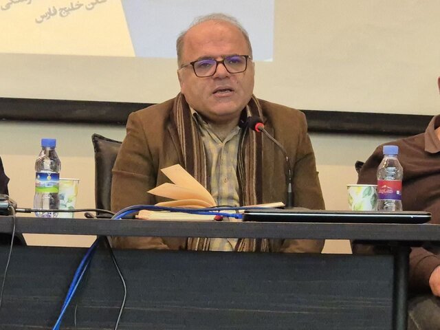 وقتی آسمان دیده نمی‌شود...